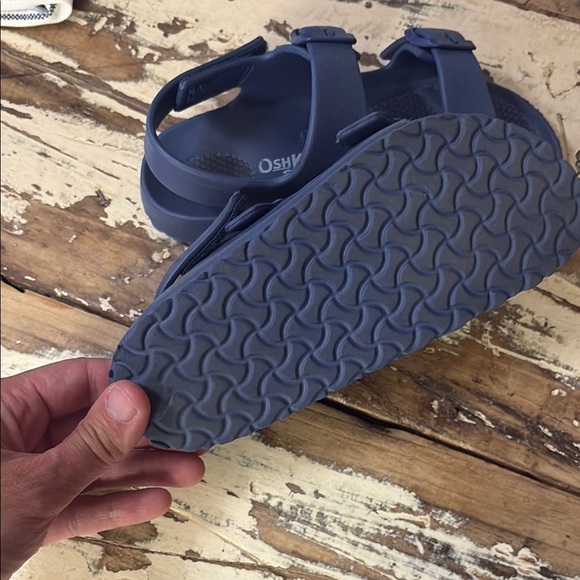 OshKosh B'gosh Blue Sandals with Arch Support and Waterproof Design - Picture 5 of 6